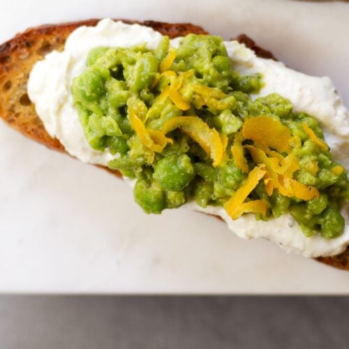 Smashed Pea Whipped Ricotta Crostini Recipe