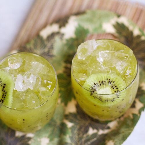 Spicy Kiwi Mint Margarita Cocktail Recipe