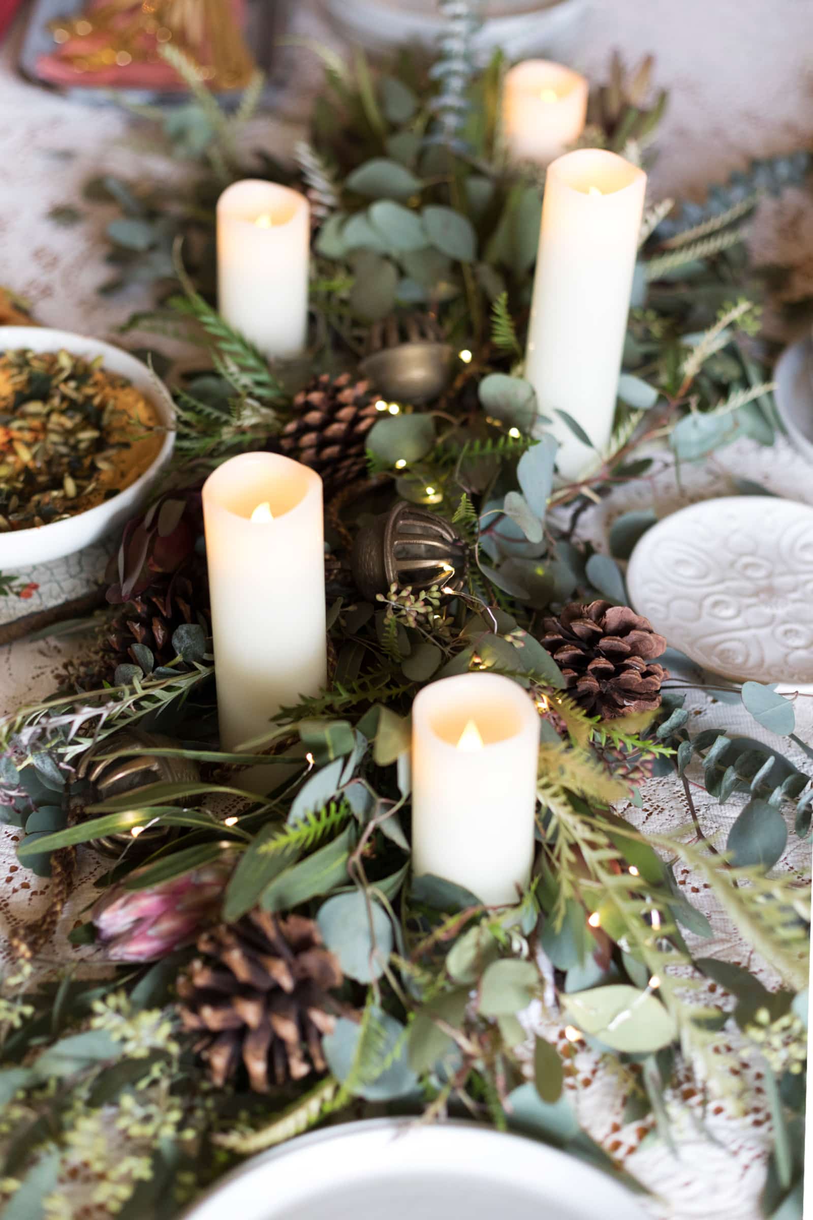 How To Build A Holiday Floral Centerpiece @saltandwind