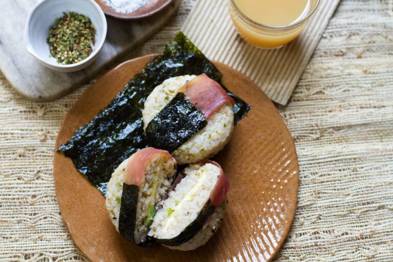 Ham and Egg Breakfast Onigiri Recipe