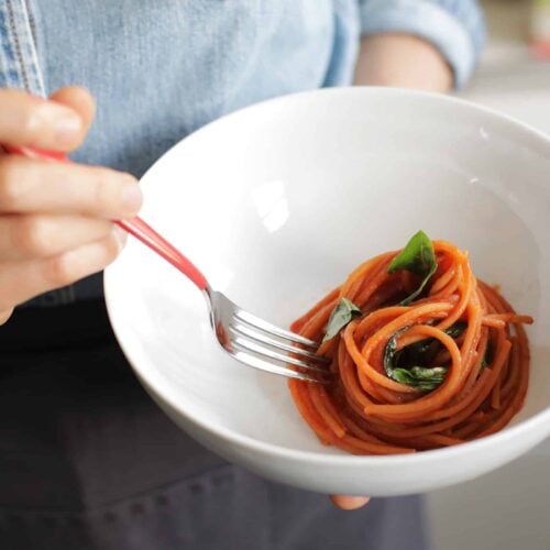 {Pasta Al Pomodoro} Pasta With Classic Tomato Sauce Recipe