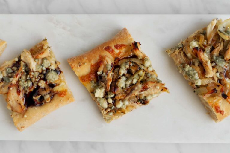 Chicken, Balsamic, Blue Cheese, and Caramelized Onion Flatbread Recipe